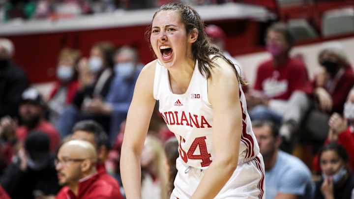Mackenzie Holmes Puts Up 30 and Joins the 1,000-Point Club Amidst Indiana Women's Basketball Defeating Ohio State Mackenzie Holmes Puts Up 30 and Joins the 1,000-Point Club Amidst Indiana Women's Basketball Defeating Ohio State