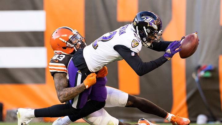 Ravens Notebook: Rookies Rashod Bateman, Brandon Stephens Shine