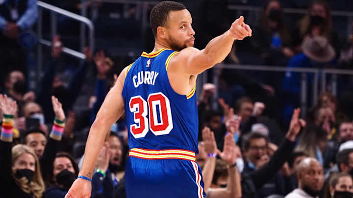 Steph Curry's Pregame Outfit Before The Warriors Play The Pacers