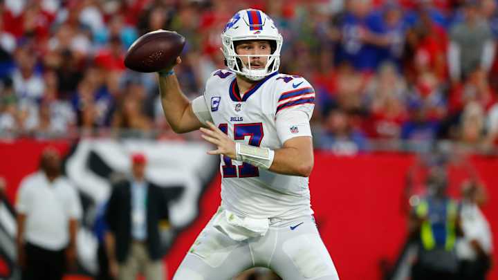Bills QB Josh Allen Seen in Walking Boot After Loss to Bucs