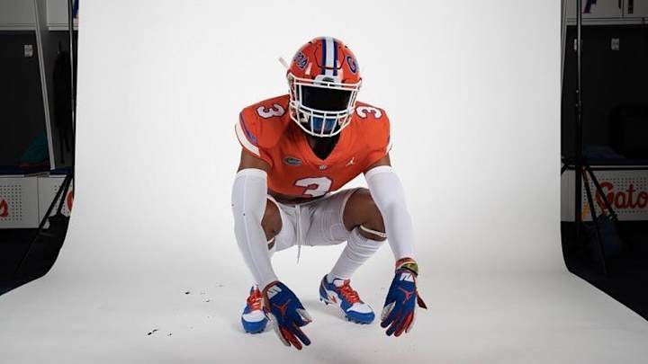 DB Devin Moore Signs With Florida Gators Over Notre Dame