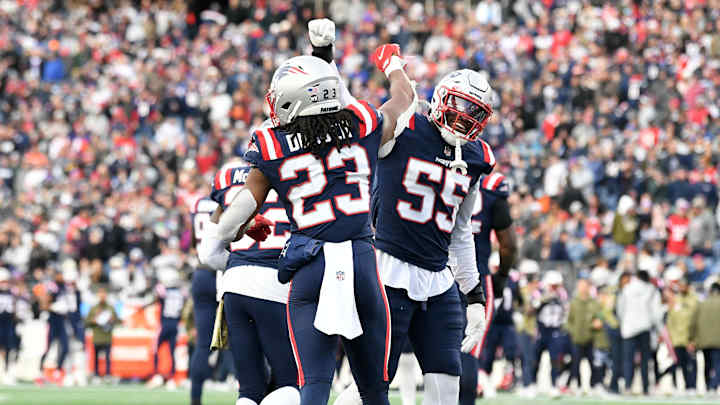 Many Happy Returns: Uche, Dugger, Phillips, Harris Spotted at Tuesday’s Patriots Practice Many Happy Returns: Uche, Dugger, Phillips, Harris Spotted at Tuesday’s Patriots Practice