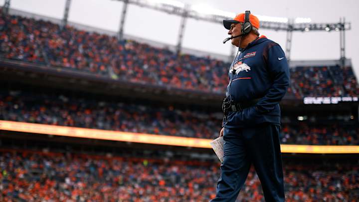 Broncos HC Vic Fangio Hopes for Less No-Shows, More Crowd Noise in Week 15