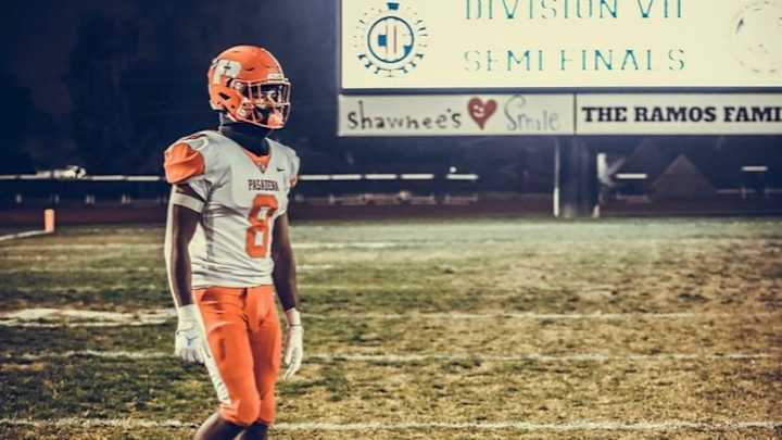 Local Receiver Mekhi Fox Decommits From UCLA Football, Reopens Recruitment