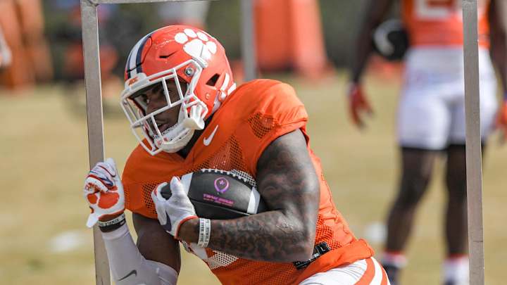 OFFICIAL: RB Lyn-J Dixon Signs with West Virginia