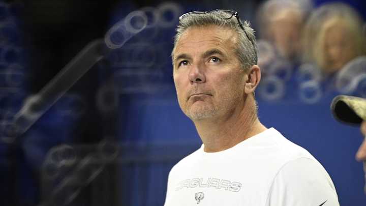 Former Jaguars Player Claims He Was Kicked By Urban Meyer During Warmups