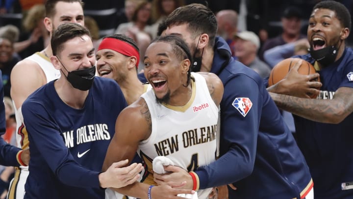 Graham’s 61-Foot Buzzer Beater Gives Pelicans a Stunner Over Thunder