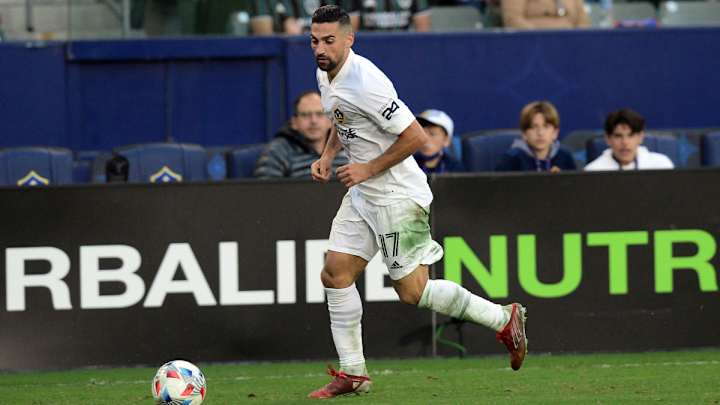 Galaxy Trade U.S. Midfielder Lletget to Revolution Galaxy Trade U.S. Midfielder Lletget to Revolution