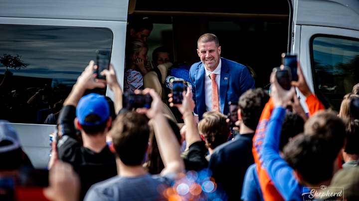 Florida Gators Recruiting Notebook: Recapping a Busy Month of Visits