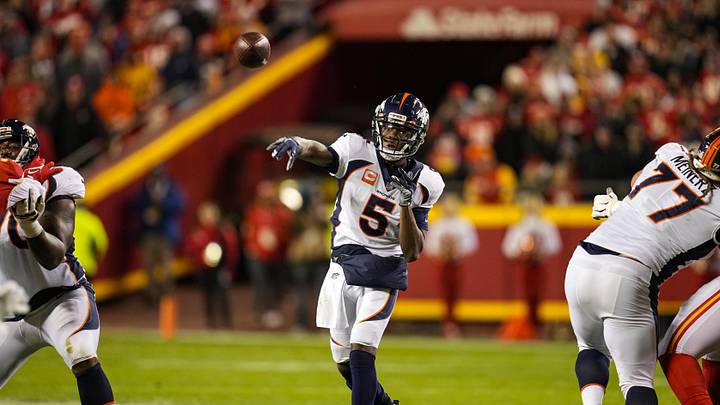 Betting Line Continues to Move in Broncos' Favor Ahead of Sunday's Game Betting Line Continues to Move in Broncos' Favor Ahead of Sunday's Game