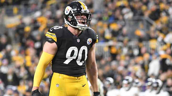 Two Top Pass Rushers to Test Titans' O-Line