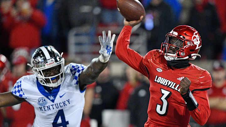 Louisville’s Interim President Apologizes for Embarrassing Mixup During Graduation Speech