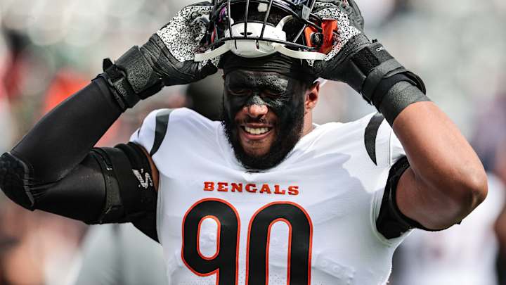 Watch: Khalid Kareem Rips Ball From Drew Lock, Bengals Stop Broncos in Red Zone