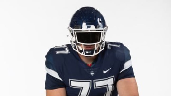 Football Player Profile: Ben Murawski, Offensive Lineman