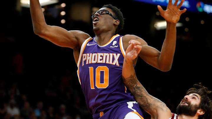 Mock Trade: Thunder Acquire Jalen Smith From Suns