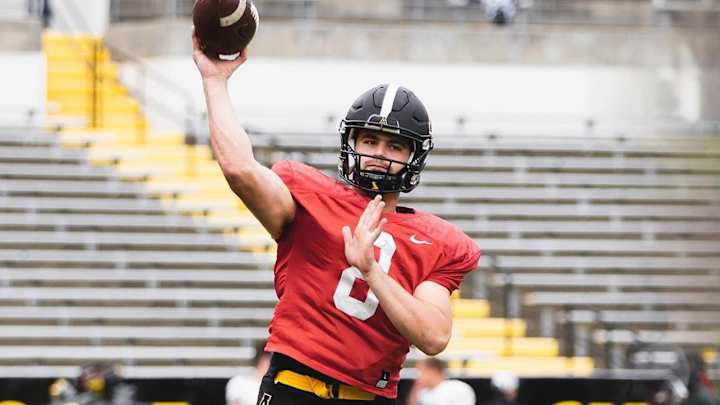 Navy Shuler Details Decision to Transfer to Tennessee