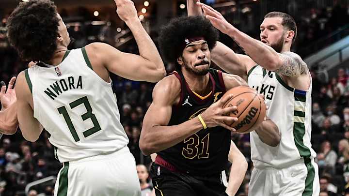 Crossover: The NBA's COVID Scramble & The Cavs Winning Formula