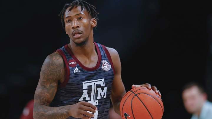 Aggies Extinguish Demons 80-61