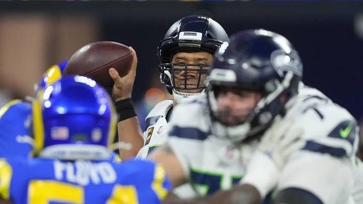 Seahawks Fall Short in 20-10 Defeat to Rams, Secure First Losing Season Since 2011 Seahawks Fall Short in 20-10 Defeat to Rams, Secure First Losing Season Since 2011