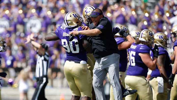 Report: UCLA Football Hiring Washington's Ikaika Malloe as Next Outside Linebackers Coach