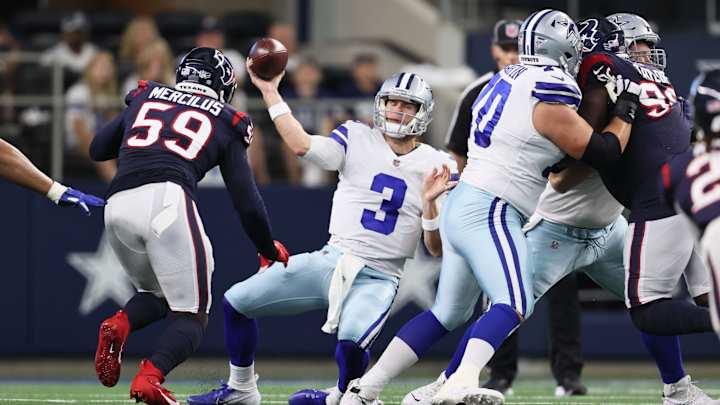 Washington's Garrett Gilbert Expected to Face Eagles Tuesday