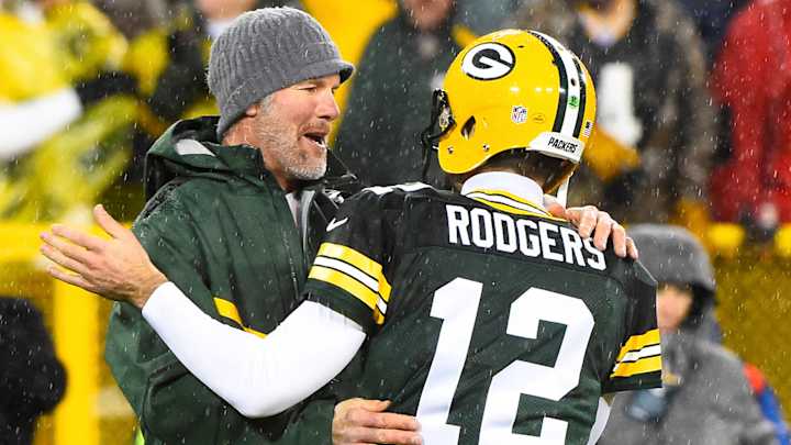 Aaron Rodgers Reveals Brett Favre's Piece of Advice After Tying Packers' Record