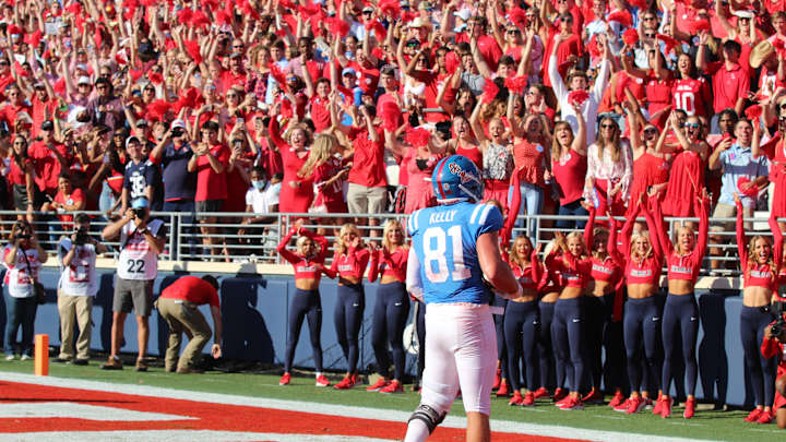 Tight End Casey Kelly 'Just Plays Hard' During Position Competition at Ole Miss Tight End Casey Kelly 'Just Plays Hard' During Position Competition at Ole Miss
