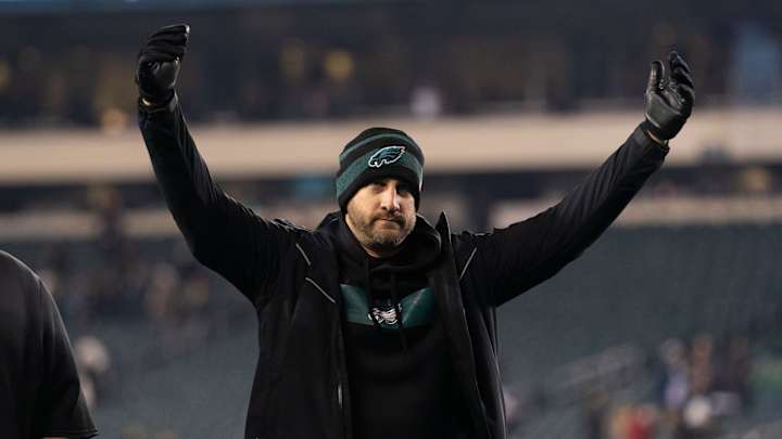 Game Ball, Turning Point, and More from Eagles' 27-17 Win Game Ball, Turning Point, and More from Eagles' 27-17 Win