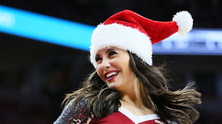 PHOTO GALLERY: Looking Back at Hogs' Win Over Elon