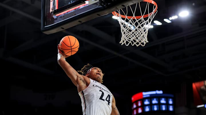 Look: Jarrett Hensley, Jeremiah Davenport Show Off Vertical Jumps