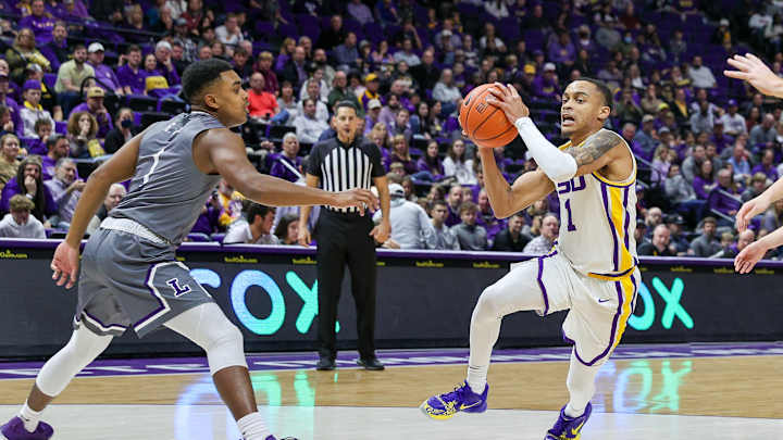 LSU Starts Fast in 95-60 Win Over Lipscomb, Stay Undefeated As SEC Play Approaches