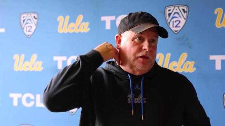 WATCH: Chip Kelly on Qwuantrezz Knight, UCLA's COVID-19 Protocols and Precautions WATCH: Chip Kelly on Qwuantrezz Knight, UCLA's COVID-19 Protocols and Precautions