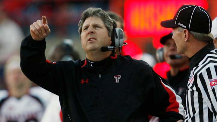 Outside the Gridiron : Three Storylines to Follow Before the Liberty Bowl