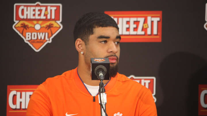 DJ Uiagalelei Extremely Comfortable With New Clemson OC Brandon Streeter