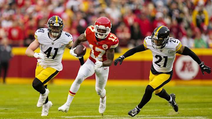 Steelers Playoff Push Stalled by Blowout to Chiefs Steelers Playoff Push Stalled by Blowout to Chiefs