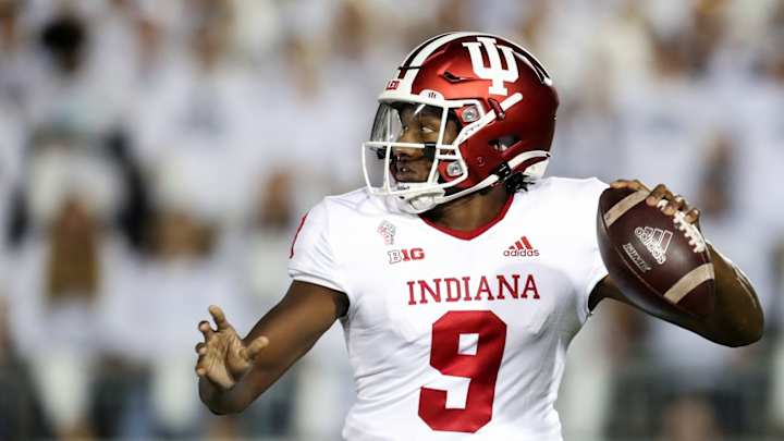 Amid UW Player Shuffle, At Least QB Room Is Well Stocked