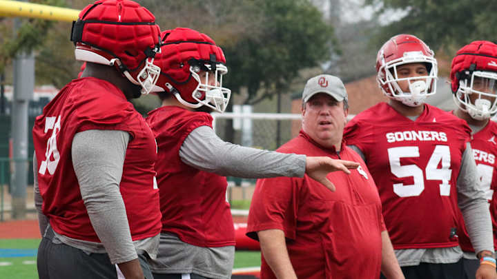 Why Oklahoma's O-Linemen Were 'Happy and Blessed' When Bill Bedenbaugh Returned