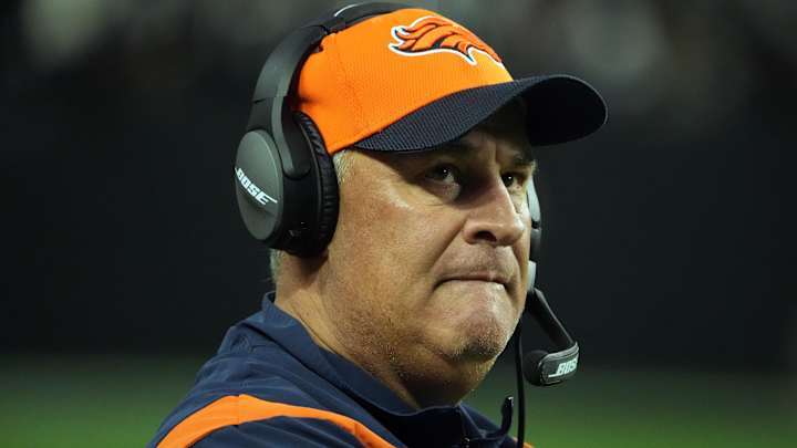 Vic Fangio on Sideline Spat with K Brandon McManus: 'Not his Fault, Not Mine'