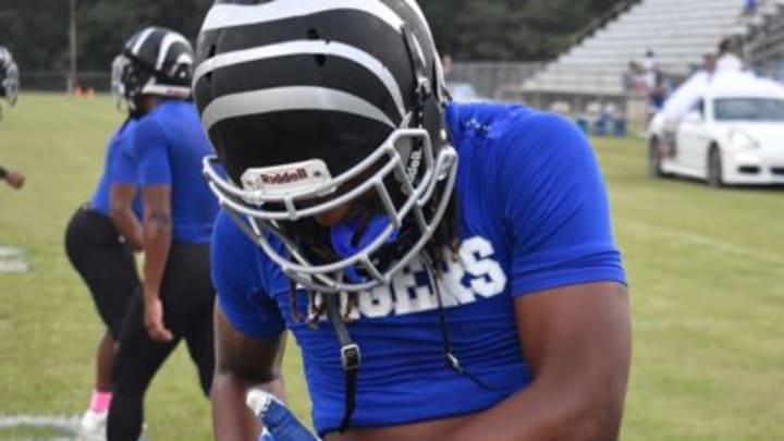 Football Player Profile: Kezerrian Wash, Defensive Back Football Player Profile: Kezerrian Wash, Defensive Back