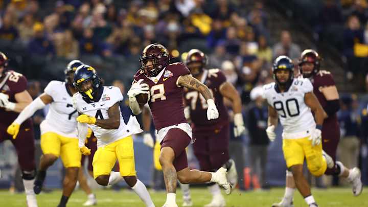 Minnesota Buries Mountaineers in the Desert