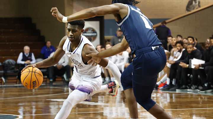 Huskies Travel to Pullman, But Pac-12 Opener Scrapped