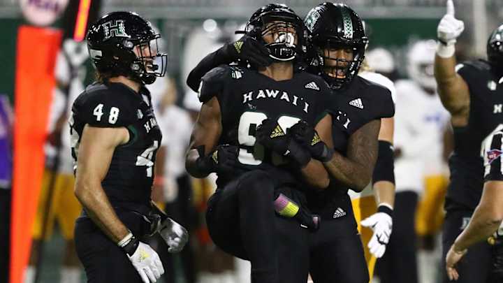 Huskies Offer Hawaii Transfer Portal DL Jonah Laulu Huskies Offer Hawaii Transfer Portal DL Jonah Laulu