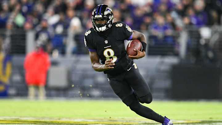 Lamar Jackson Returns to Ravens Practice Despite Noticeable Limp