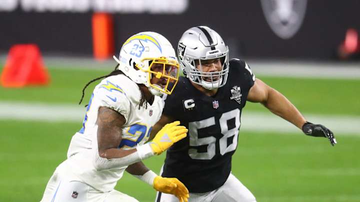 Raiders Sign Two Linebackers Ahead of Week 17 Matchup