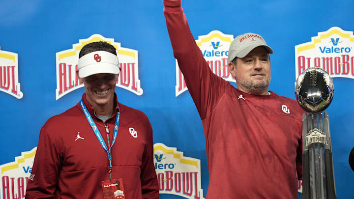 Bob Stoops: 'We've Got to Be a Little Realistic' About the Situation at Oklahoma