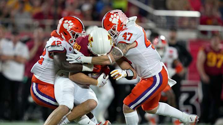 Clemson linebacker injured in the first half Clemson linebacker injured in the first half