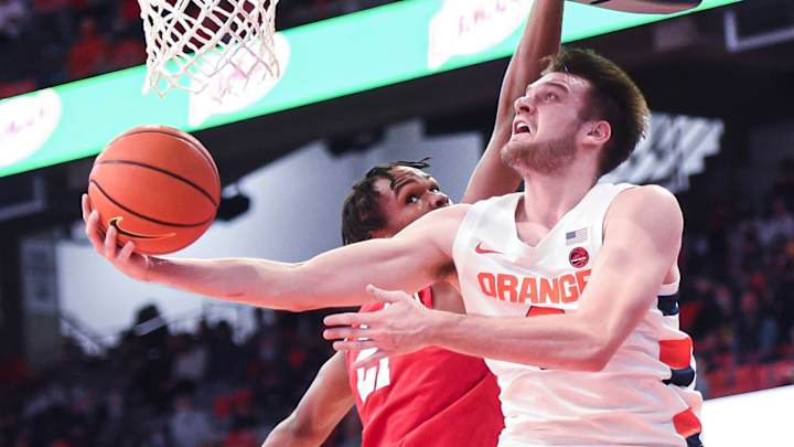 Syracuse Pulls Away in Second Half to Top Cornell
