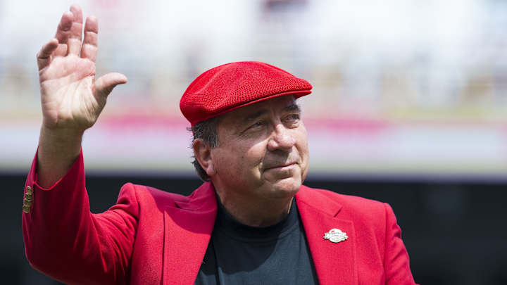 Watch: Former Cincinnati Reds Great Johnny Bench Plays Baseball With UC Football Team