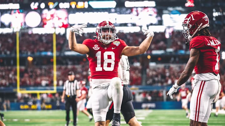 Cotton Crowned: Alabama Football Stifles Cincinnati 27-6, Advances to CFP Title Game Cotton Crowned: Alabama Football Stifles Cincinnati 27-6, Advances to CFP Title Game
