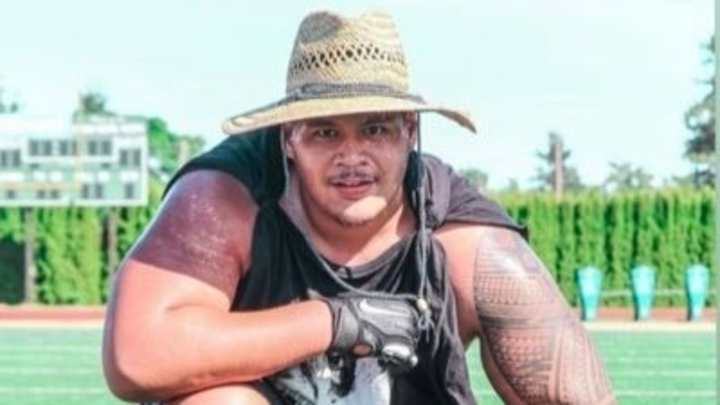 Puyallup O-Line Recruit Pushes Back on UW Comment